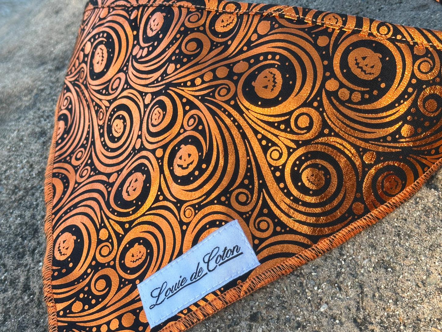 Halloween Bandana - Haunted Swirls